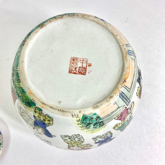 Chinese Famille Rose Ginger Jar - Picture 8 of 8